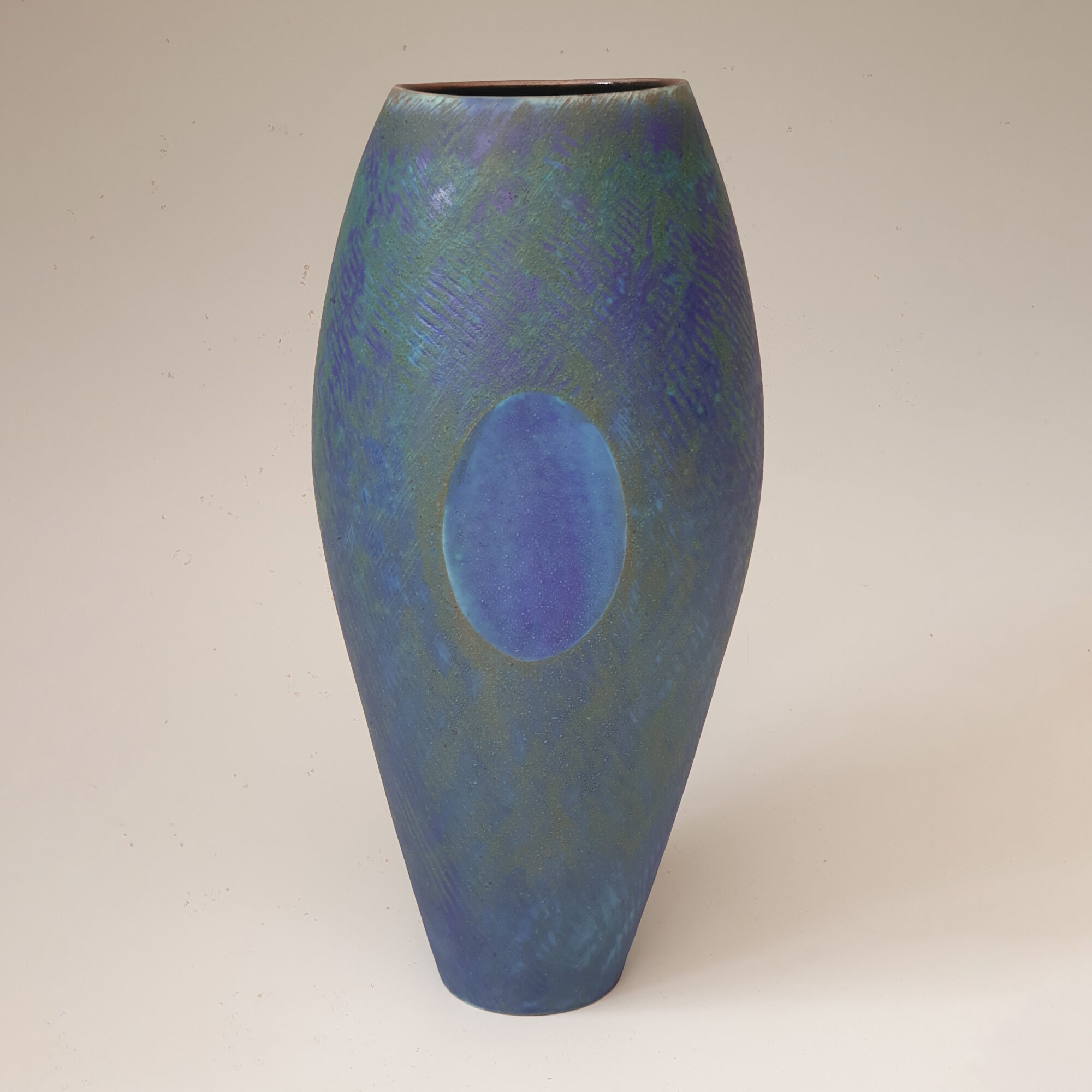 5.-Oval-indent-vase--Persian-27cm