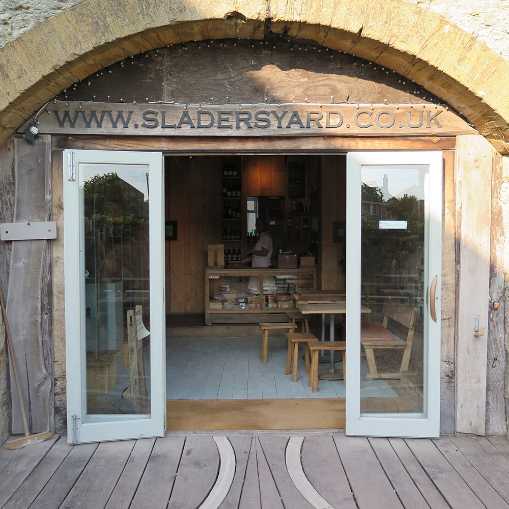 cafe-sladers-featured-image